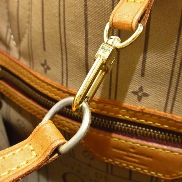Louis Vuitton Monogram Neverfull GM - Picture 9 of 14